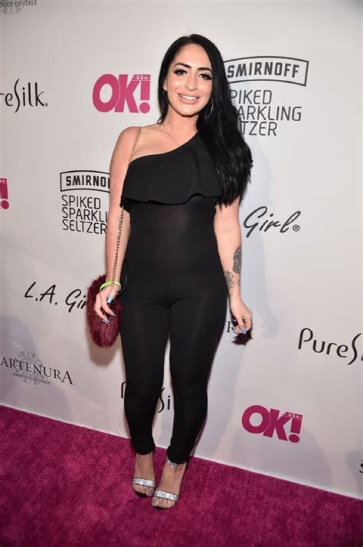 Angelina Pivarnick in Bathing Suit Says "Love Yourself" — Celebwell