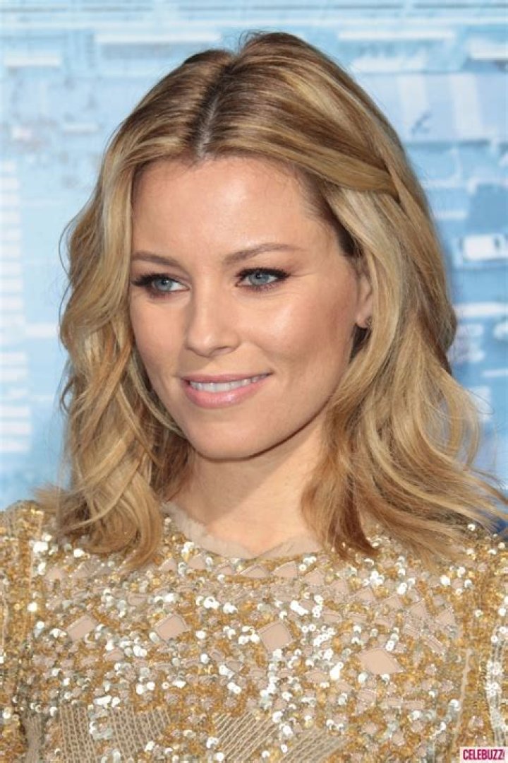 Elizabeth Banks Bra Size, Age, Weight, Height, Measurements
