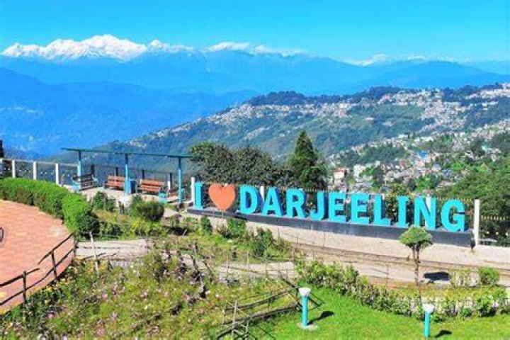 Famous People From Darjeeling, India & Celebs Born In Darjeeling