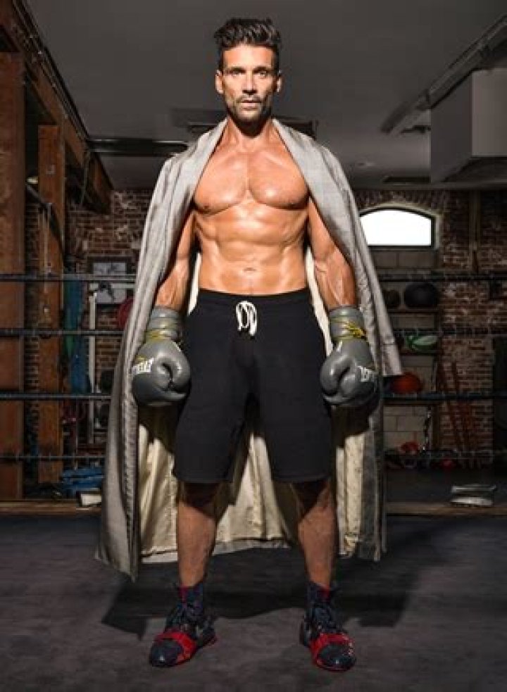 Frank Grillo Body Measurements Height Weight Biceps Shoe Size Vital Stats Bio