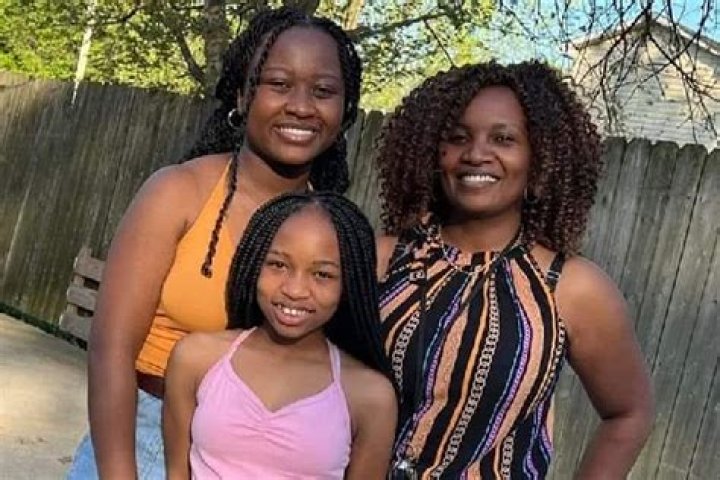 GoFundMe; Mary Stanton, Adrianna and Brianna Died in a Murder-Suicide Case