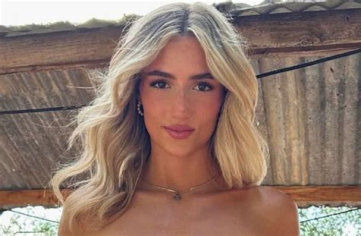 Golfer Lilia Schneider Shares Swimsuit Photo Saying "God Bless the U.S.A."  — Celebwell
