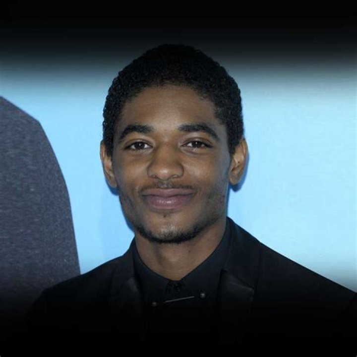 
How Much Money Does Nadji Jeter Make? Latest Income Salary
