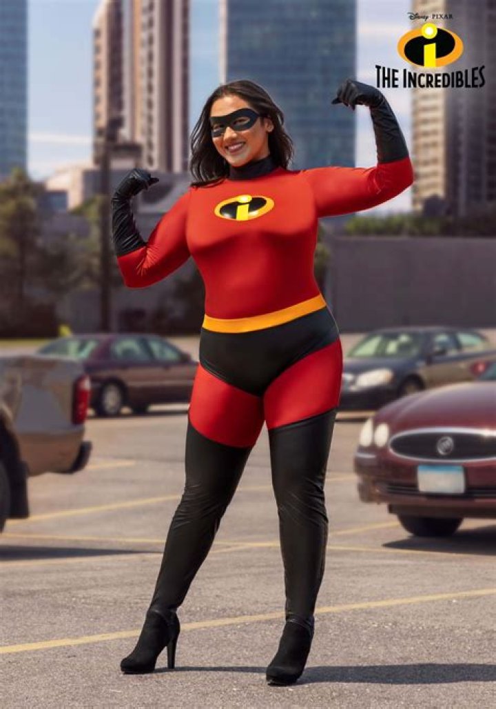 How tall is Elastigirl? – Celebrity