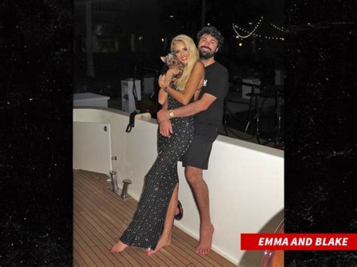 Is Emma and Luke adopted on Jessie? – Celebrity