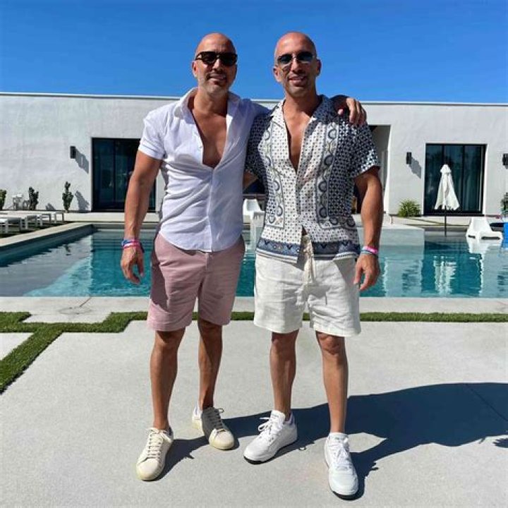 Jason Oppenheim Net Worth, Girlfriend, Age, Height, Parents & More