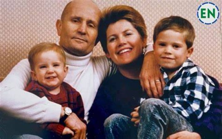 Judge Mills Lane Wife; Meet Kaye Pierce and Mills Lane Children