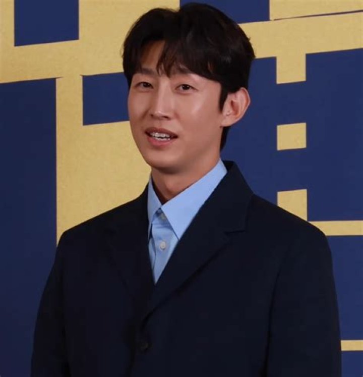 Kang Ki Young Wiki, Wife, Kids, Age, Net Worth, Height & More