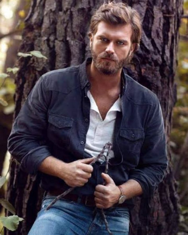 Kıvanç Tatlıtuğ Net Worth & Earnings (2024)