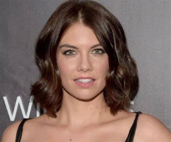 Lauren Cohan Biography - Facts, Childhood, Family Life & Achievements