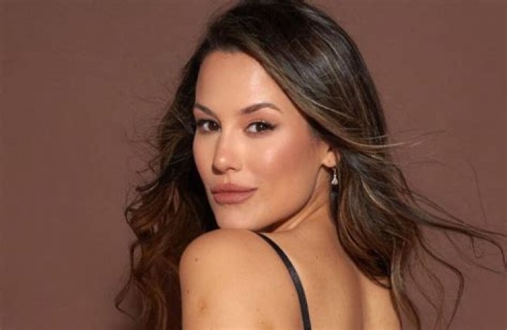 Luli Fernández in Bathing Suit Says "Coffee Yes or No" — Celebwell