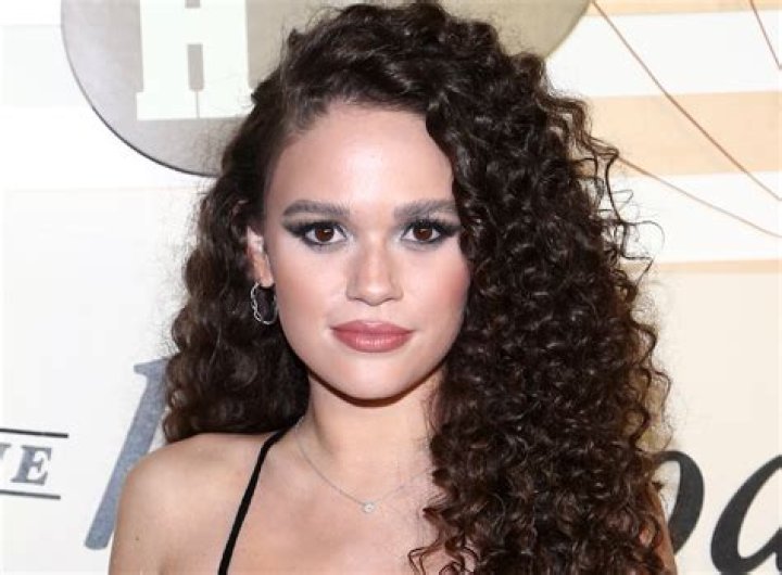 Madison Pettis In Bathing Suit Says “Read Me” — Celebwell