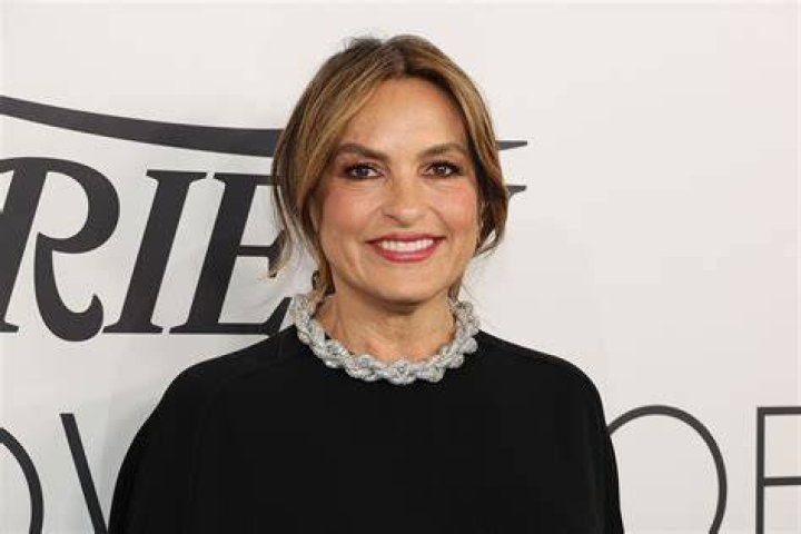 Mariska Hargitay Plastic Surgery: H Argitay's Preference to Glowing Artificially or Embracing Naturally?