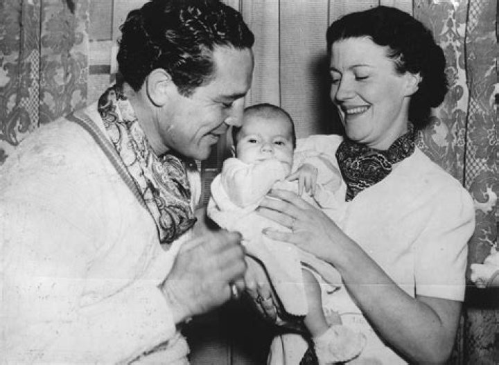 Max Baer Jr. Biography - Facts, Childhood, Family Life & Achievements