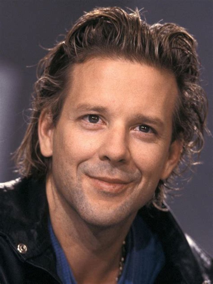 Mickey Rourke Biography - Facts, Childhood, Family Life & Achievements