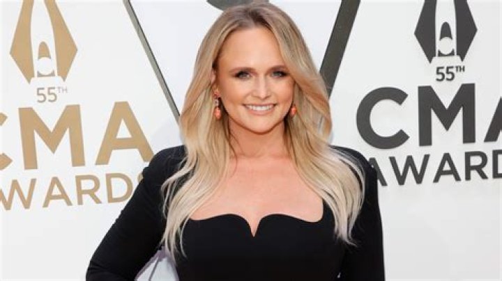 Miranda Lambert in Bathing Suit and Other Star Snaps This Week — Celebwell