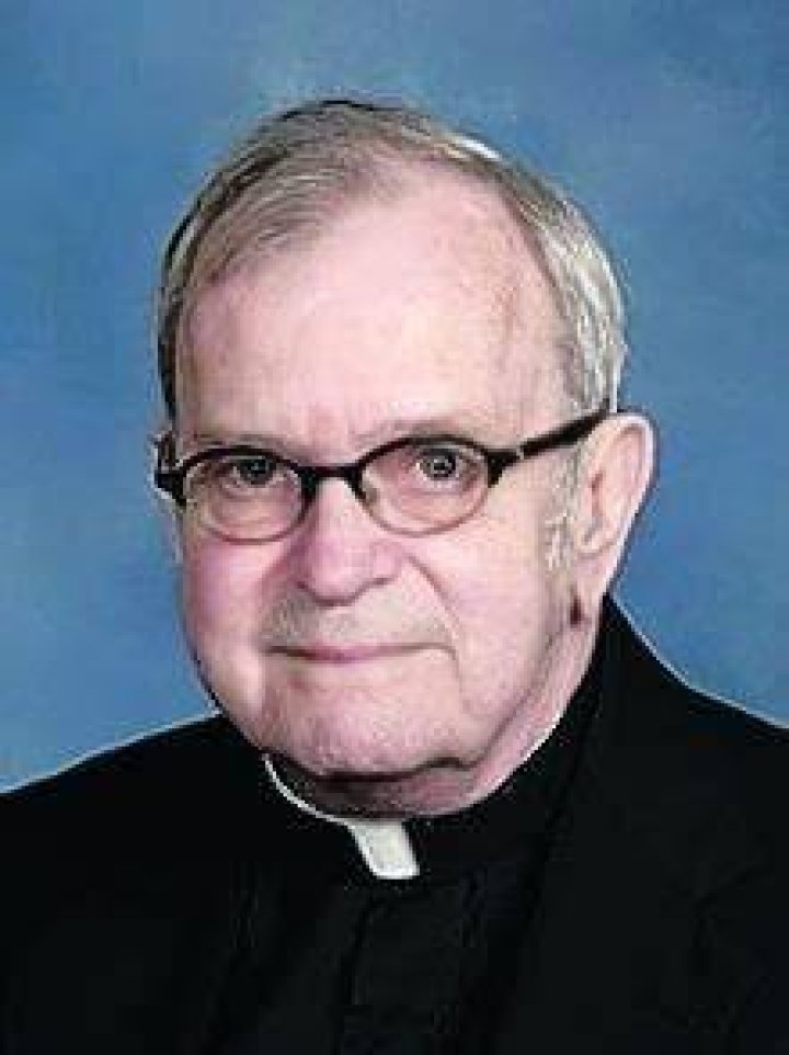 Obituary | Pastor Paul Desrosiers Visitation and Funeral, Transfiguration of The Lord Catholic Church Mourns