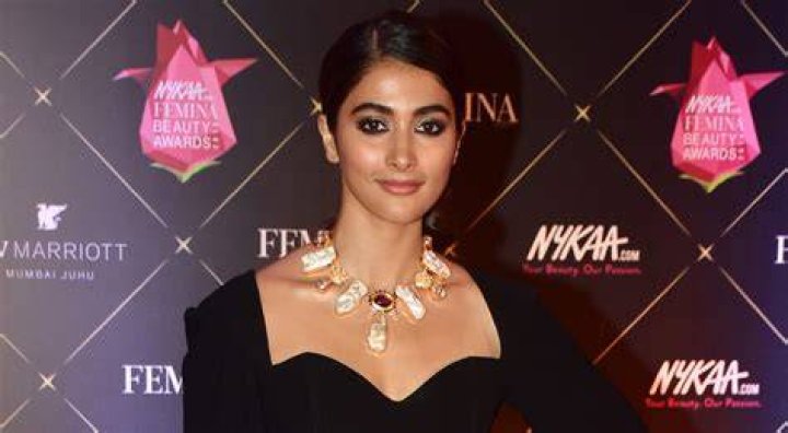 Pooja Hegde in Bathing Suit Gets a "Warm Welcome" — Celebwell