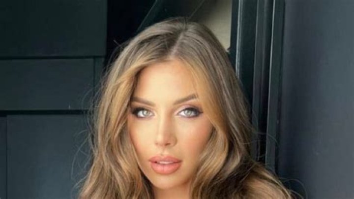 Romina Malaspina in Bathing Suit is "Fire" — Celebwell