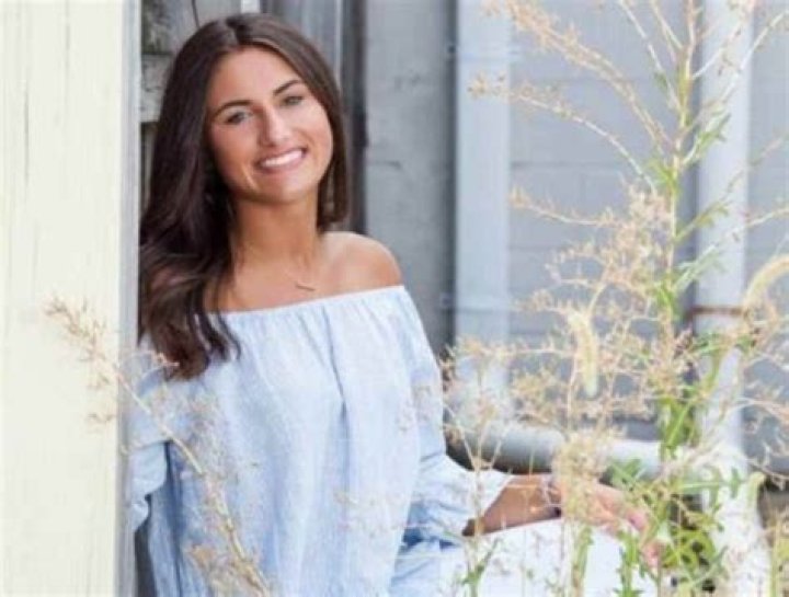 Tua Tagovailoa Wife Annah Gore Wiki, Age, Height, Mother, Father, Net Worth & More