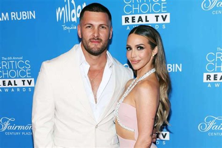 Vanderpump Rules' Scheana Shay Shares Swimsuit Photo Vacationing in Mexico