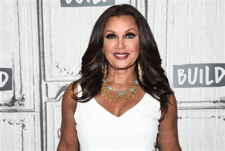 Vanessa Williams Proudly Shows Off Bikini at 58 — Celebwell
