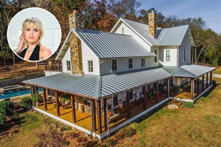 Where is the Stewart ranch home? – Celebrity